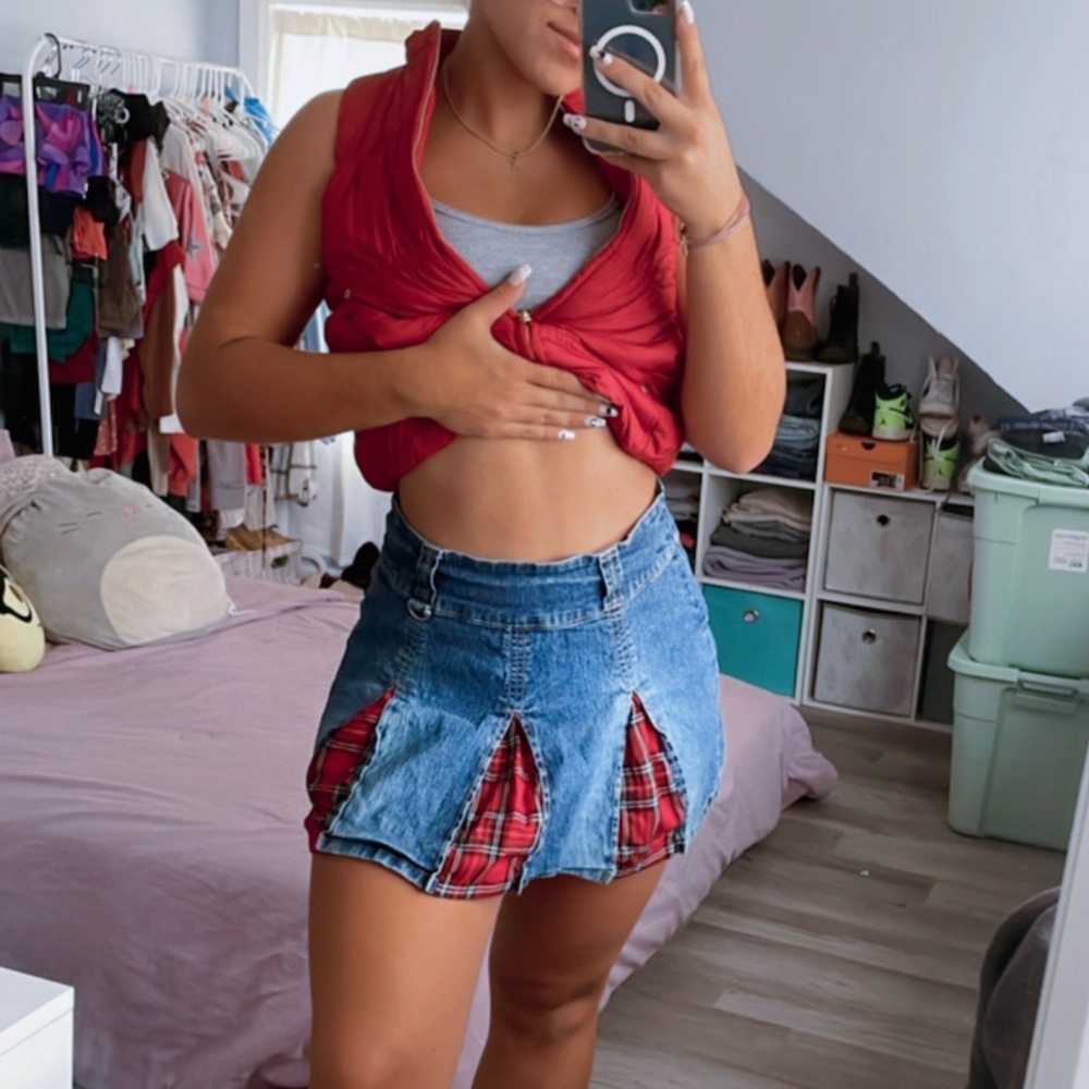 Vintage mini skirt let me b bongo